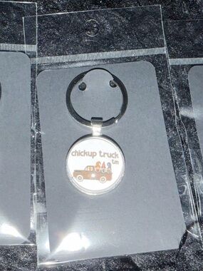 Chickup Truck logo with gnomes on truck keychain 🩵🛻🐥🩵